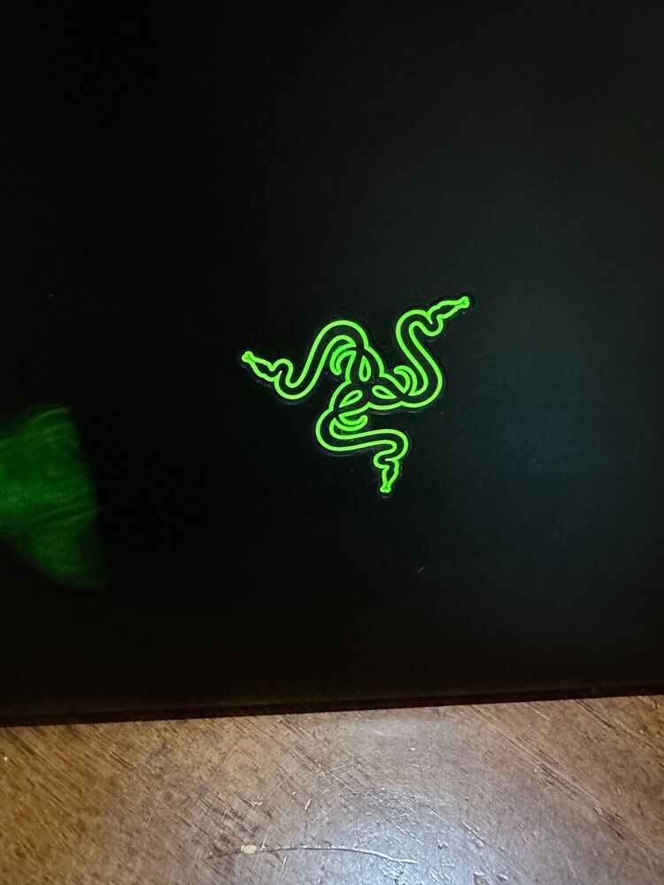 Razer Blade Stealth 13 - High-Performance Gaming Laptop with i7, 512GB SSD, 16GB RAM, Touchscreen