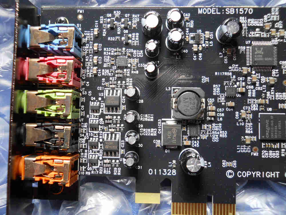 Sound Blaster SB1570 Audigy FX 5.1 PCIe Audio Card - Enhanced Audio Performance