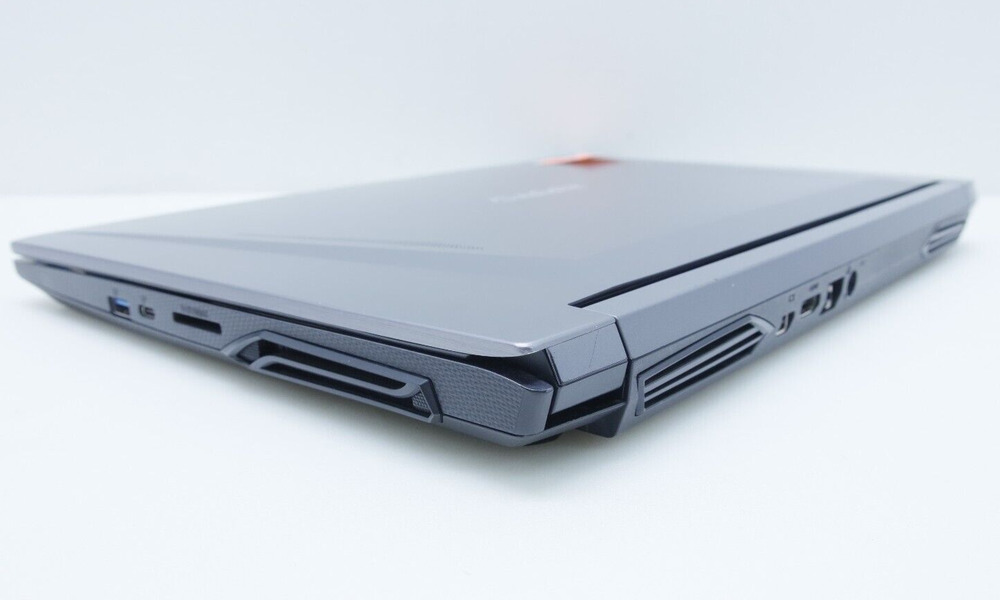 Sager NH58DB Gaming Laptop with Intel i7-10750H, 16GB RAM, 128GB NVMe SSD, 500GB HDD
