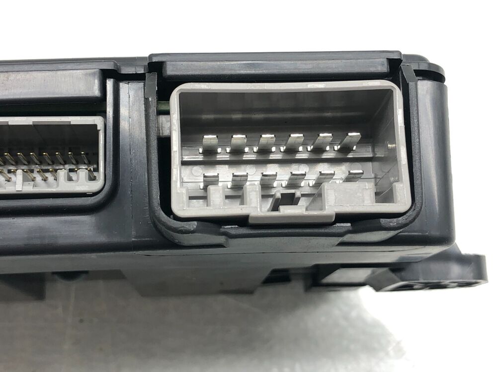 2010-2015 Jaguar XJ XJL Theft Locking Smart Key Control Module OEM