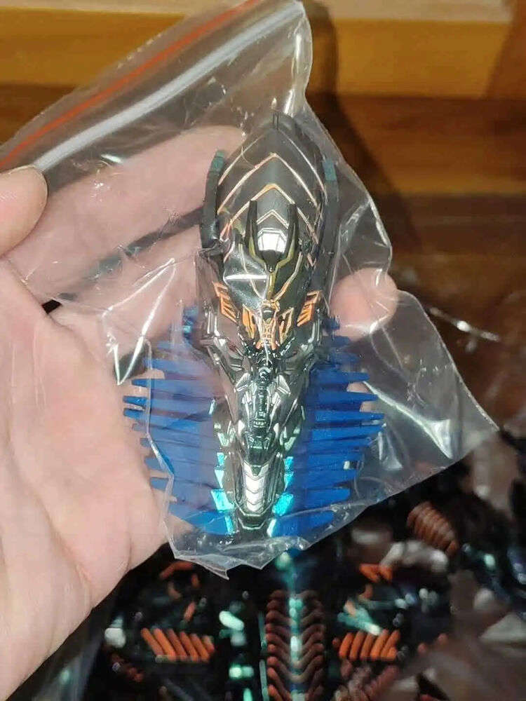BMB Transformation FA-01 Action Figure - The Fallen Enlarged Version Robot
