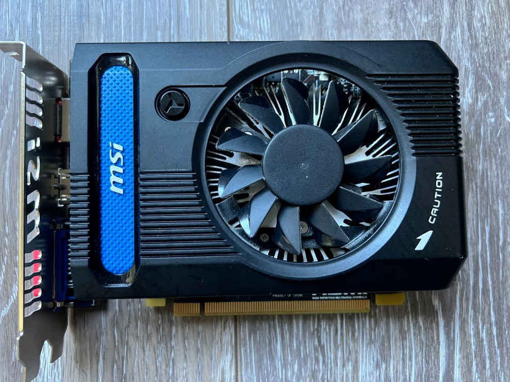 MSI R7 240 2GD5 Graphics Card - Like New Condition