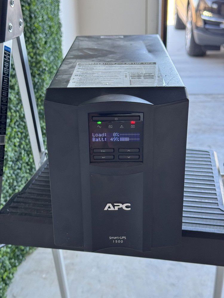 APC Smart-UPS SMT1500 120V 8 Outlet Power Supply - No Battery