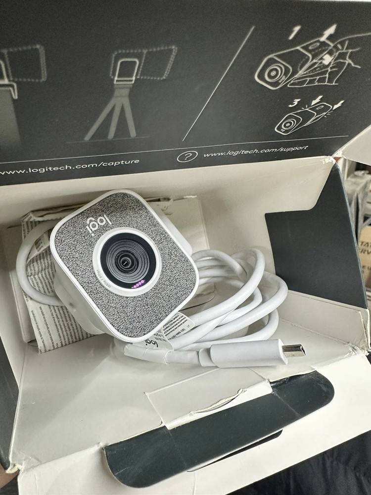 Logitech StreamCam Live Streaming Webcam - 1080p HD at 60fps