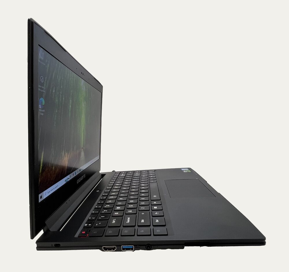 Gigabyte Aero 14 Gaming Laptop - High-Performance P64V7