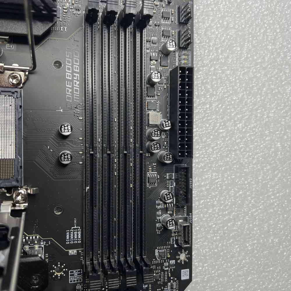 MSI MAG B760 TOMAHAWK WiFi DDR4 LGA 1700 ATX Intel Motherboard
