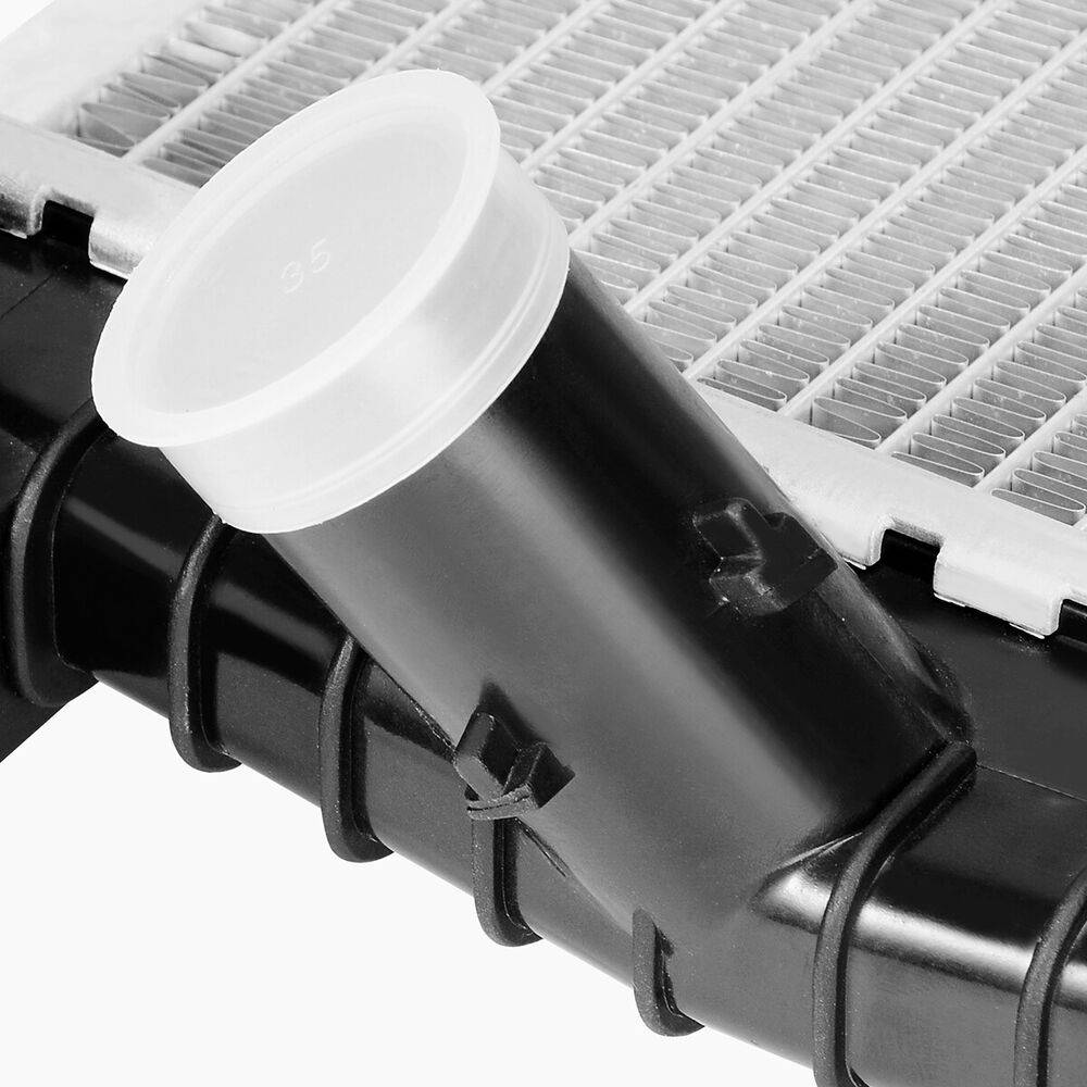 YITAMOTOR Aluminum Radiator for 2012-2018 Ford Focus SE SEL Titanium Trend 2.0L
