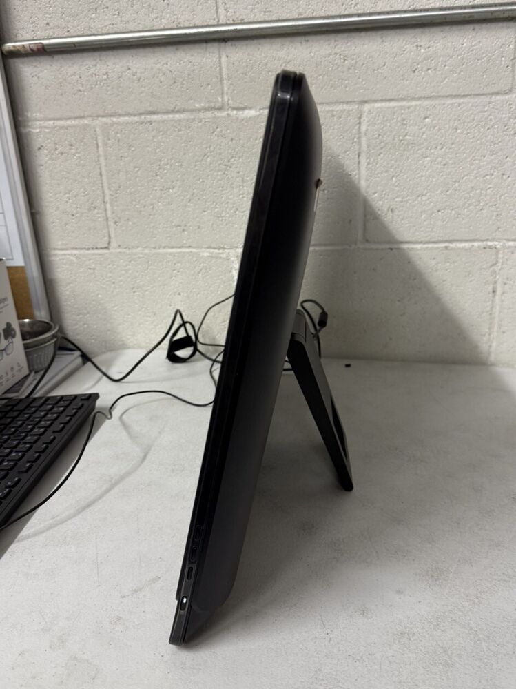 Dell Wyse 5470 AIO 24”FHD - Intel Celeron J4105, 12GB RAM, 128GB SSD, Windows 11 Pro