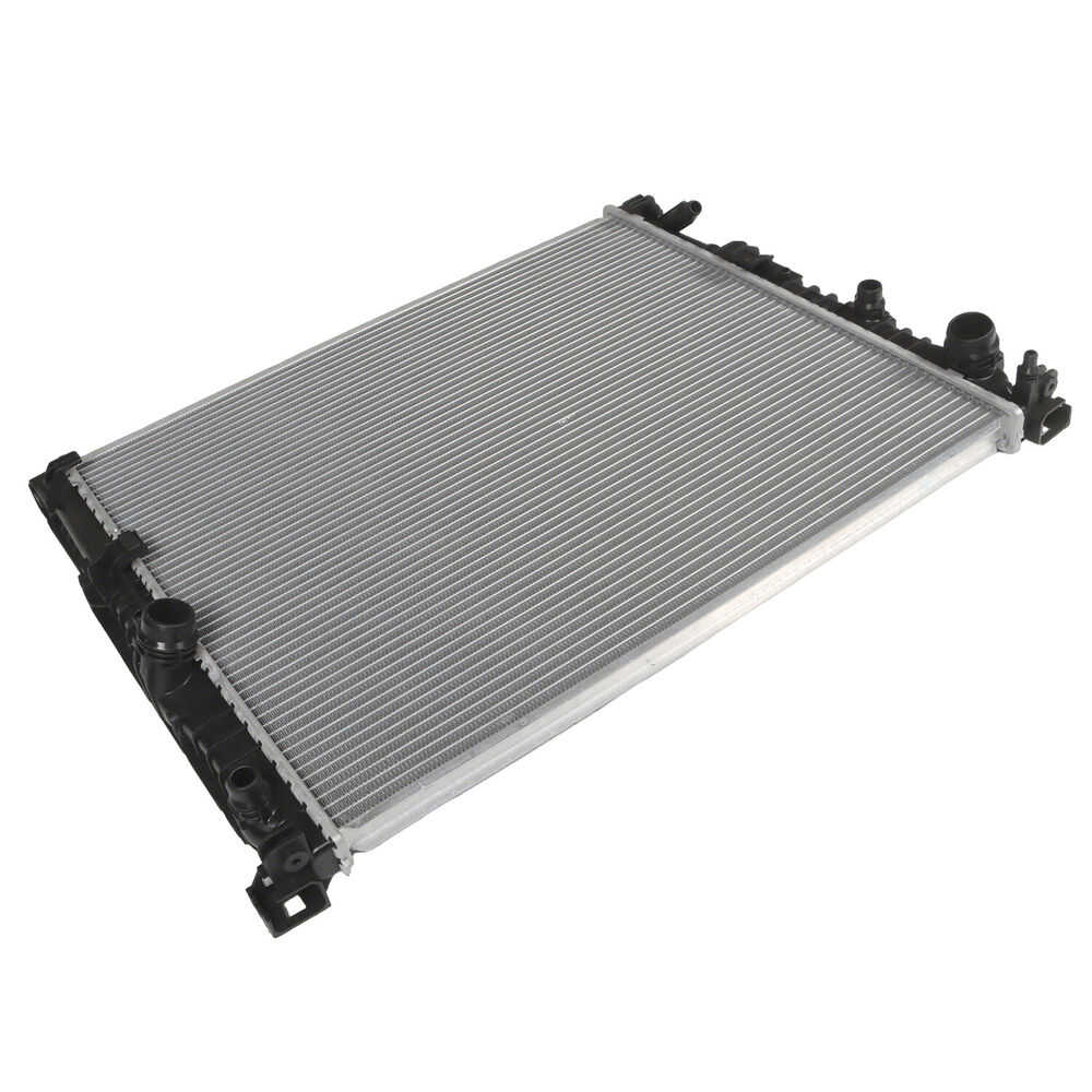 Radiator without Oil Cooler for 2017-2018 BMW 530i, 540i, 740i xDrive L6 3.0L