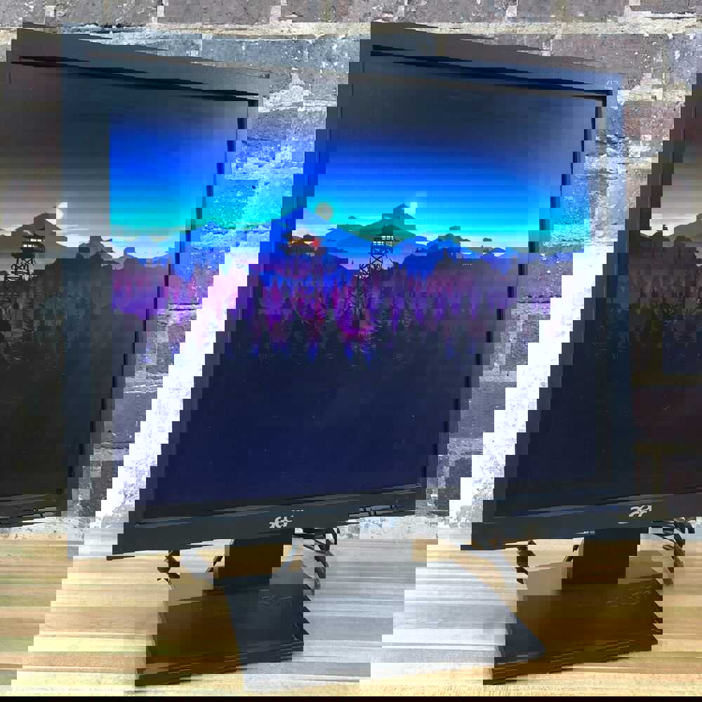 Acer 17 LCD VGA Analog Monitor V173 for Retro Gaming