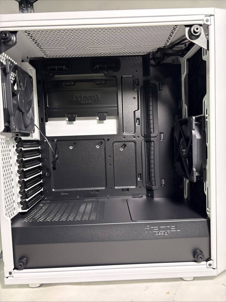Fractal Design Meshify C Mid Tower Computer Case - White