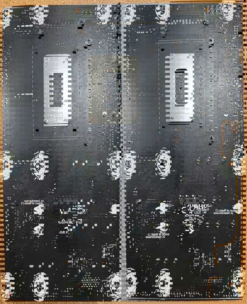 MSI MPG Z690 CARBON WIFI DDR5 M.2 ATX Intel Motherboard