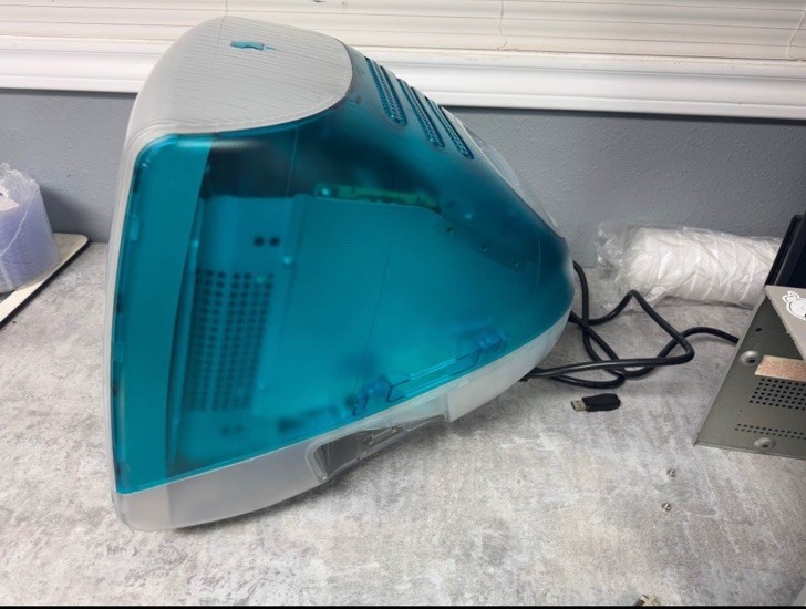 Vintage Apple iMac G3 with Power Cord, Mac OS 9.2, Extremely Clean EUC