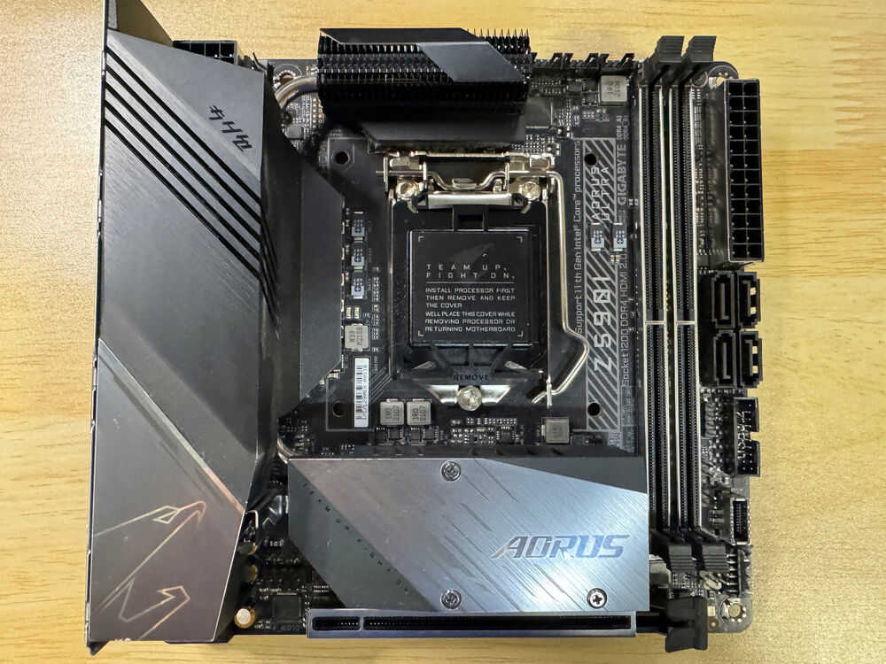 Gigabyte Z590I AORUS Ultra Mini-ITX Motherboard with Intel 1200 LGA