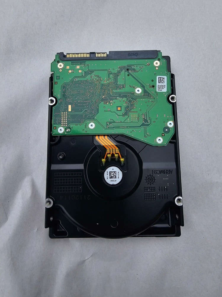 LOT OF 5 HGST 8TB 7.2K 12Gb/s 3.5 SAS HUH728080AL5204 Hard Drives