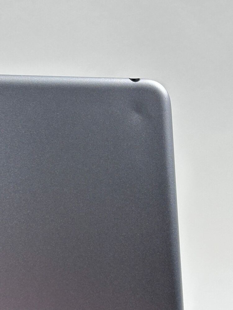 Apple iPad Air 2nd Gen 16GB WiFi Only (Broken) - Model MGL12LL/A