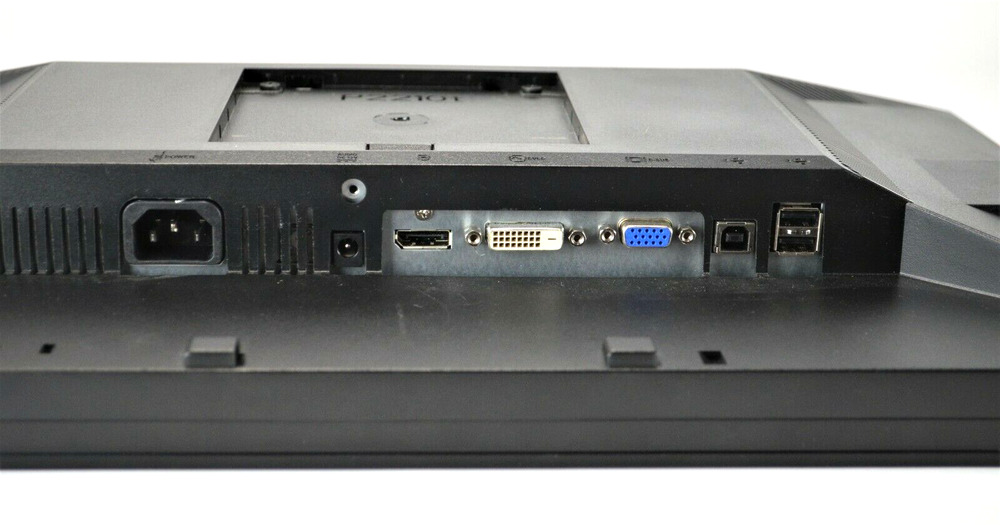 Dell P2210 22-inch LCD Monitor with 1680x1050 Resolution, 16:10 Aspect Ratio, VGA/DVI/DisplayPort, USB Hub