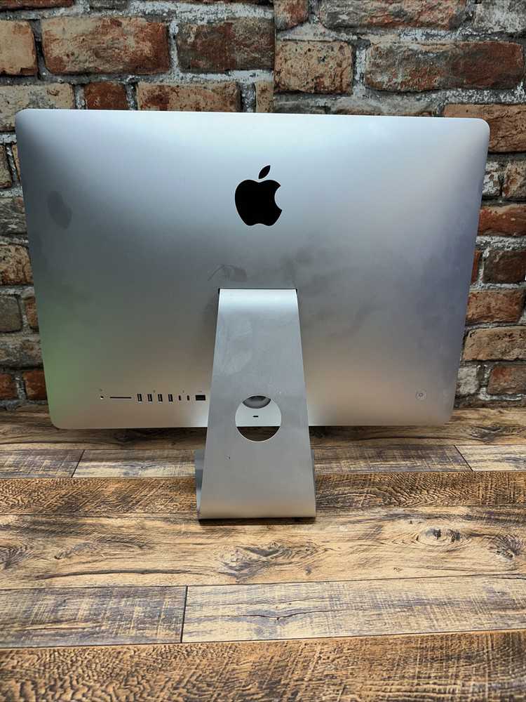 Apple iMac 21.5” (2017) A1418 Core I5-7360U 2.30GHz 8GB RAM 256GB SSD All-in-One