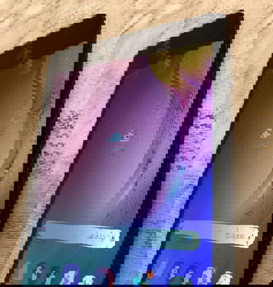 Samsung Galaxy Tab A SM-T290 (2019) 32GB Wi-Fi 8in Black with Cracked Glass