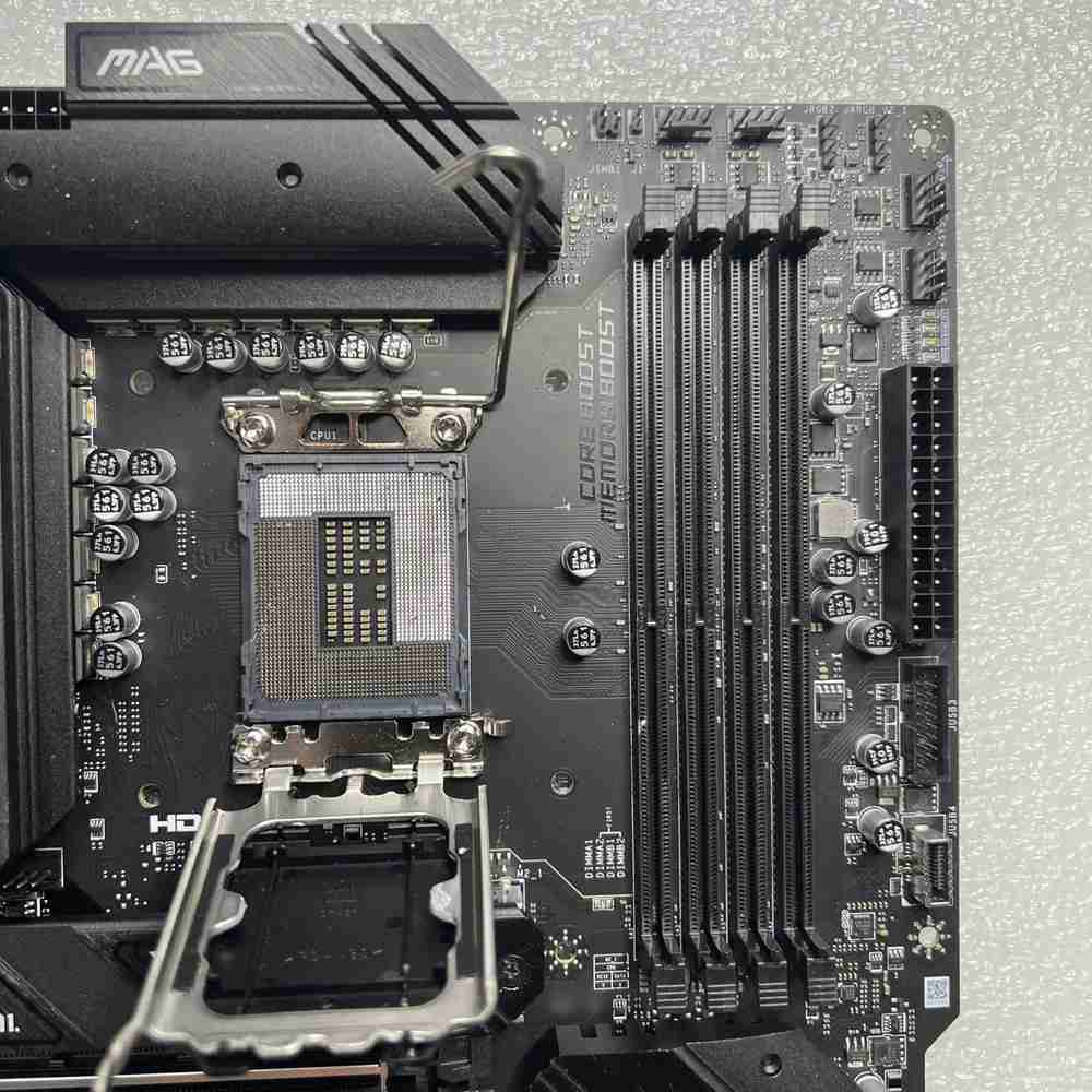 MSI MAG B760 TOMAHAWK WiFi DDR4 LGA 1700 ATX Intel Motherboard