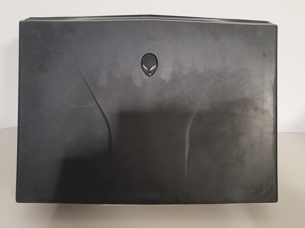 Alienware M14x R2 - 14 Inch Laptop with Intel Core i7, 64GB RAM, 512GB HDD, and GeForce GT