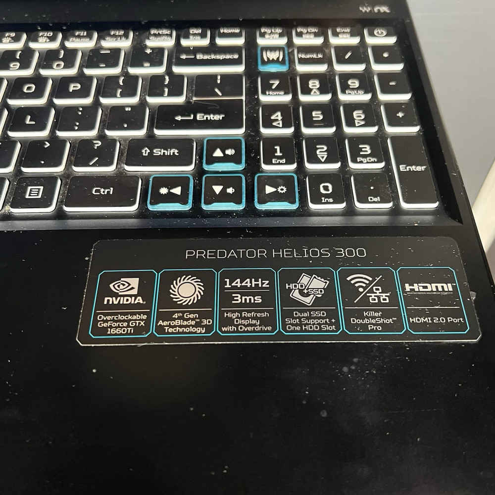 Acer Predator Helios 300 Gaming Laptop with i7-9750H, 16GB RAM, 512GB SSD, GTX 1660 Ti