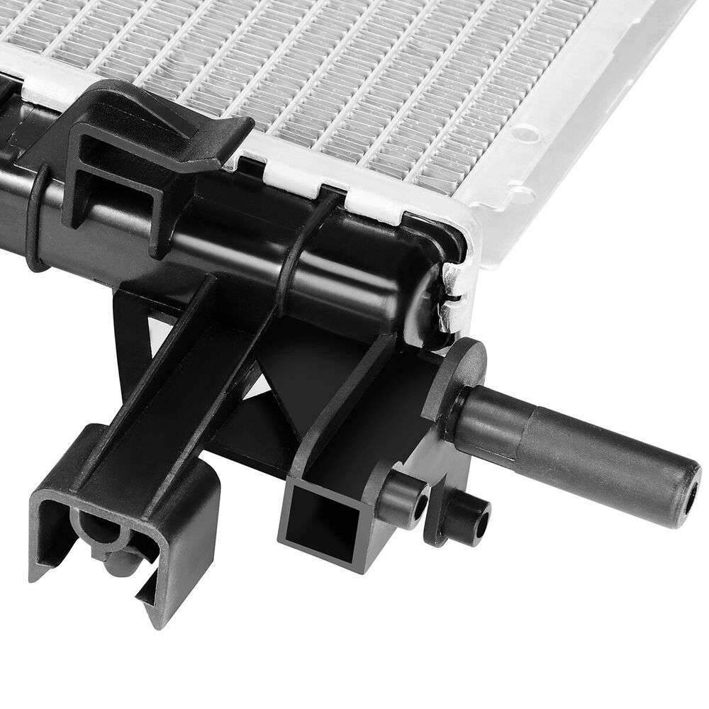 YITAMOTOR Aluminum Radiator for 2012-2018 Ford Focus SE SEL Titanium Trend 2.0L