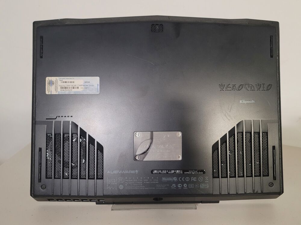 Alienware M14x R2 - 14 Inch Laptop with Intel Core i7, 64GB RAM, 512GB HDD, and GeForce GT