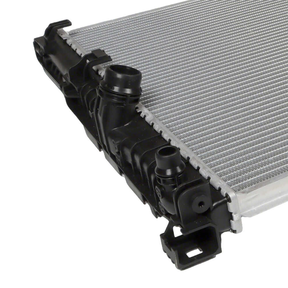 Radiator without Oil Cooler for 2017-2018 BMW 530i, 540i, 740i xDrive L6 3.0L