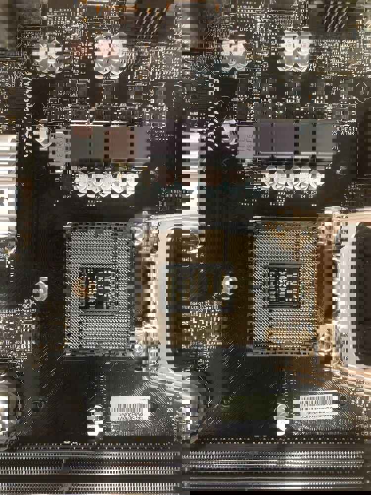 ASRock B360M-HDV LGA1151 B360 HDMI USB 3.1 DDR4 MATX Motherboard