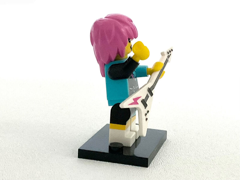 LEGO Series 7: Rocker Girl Collectable Minifigure (2012 - col07-15)
