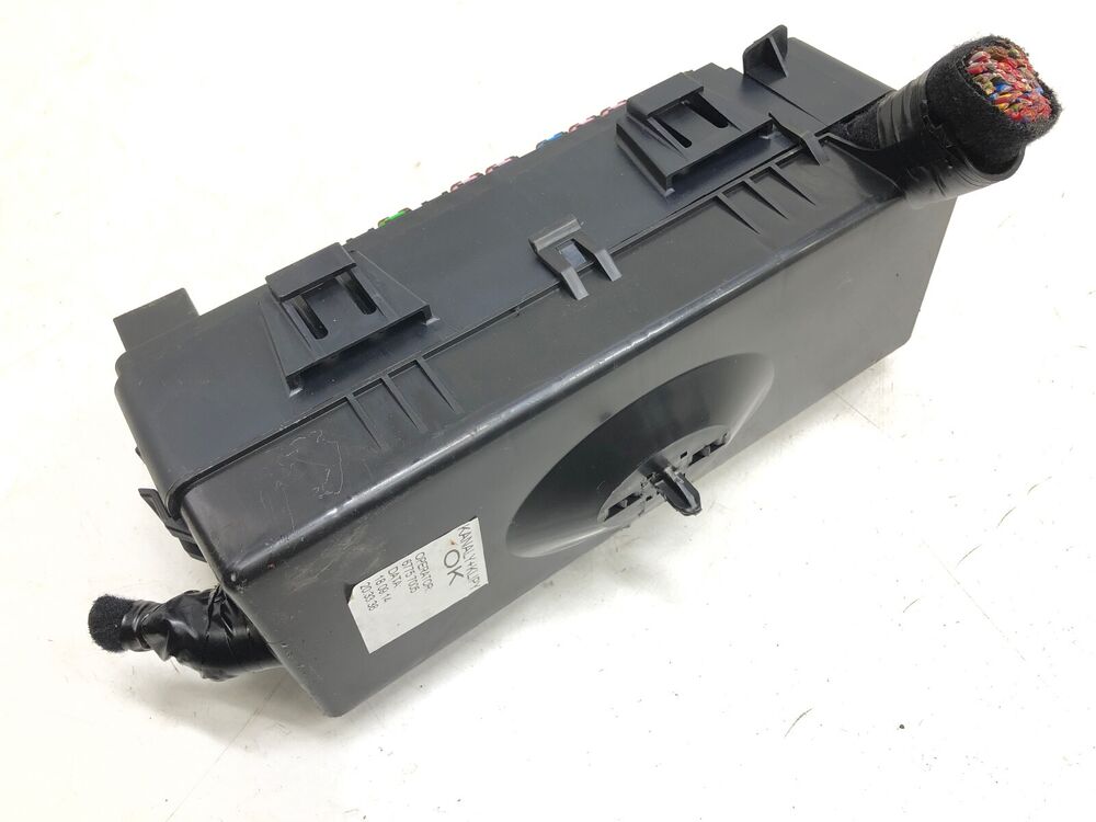2014-2019 Maserati Ghibli S Q4 Rear Fuse Relay Box OEM