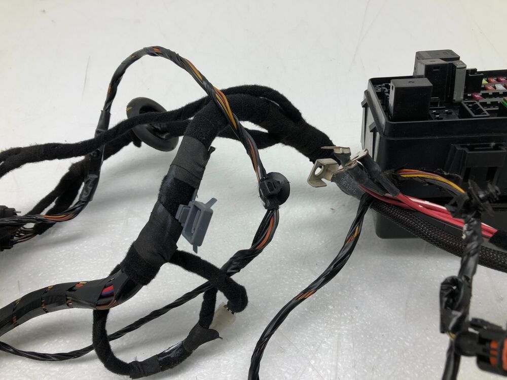 2014-2017 Maserati Ghibli S Rear Fuse Relay Box OEM