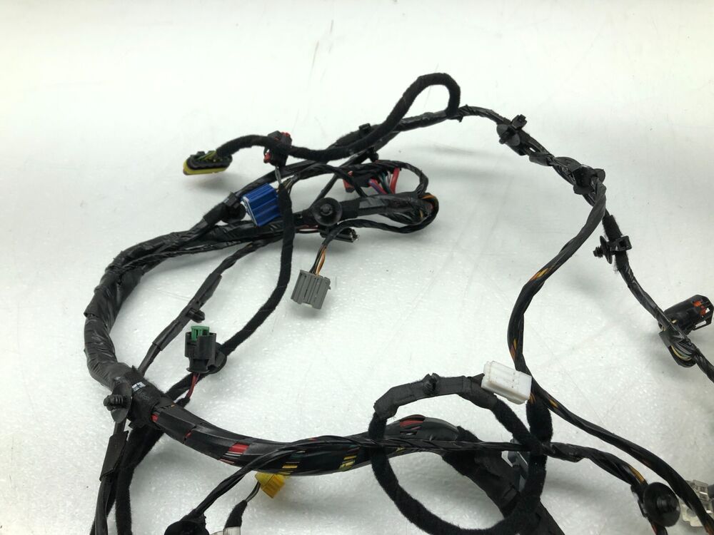 2014-2017 Maserati Ghibli S Rear Fuse Relay Box OEM