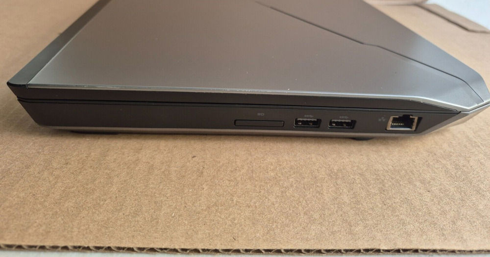 ALIENWARE 15 R1 Gaming Laptop with i7-4710HQ, 16GB RAM, 256GB SSD, NVIDIA GTX 980M