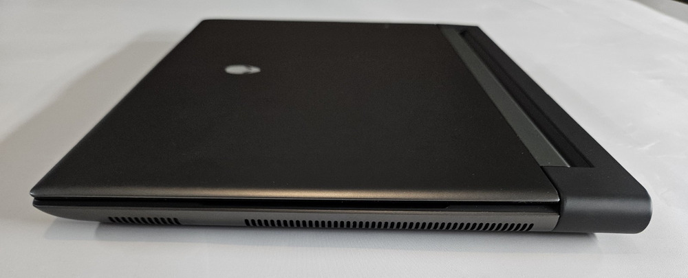 Alienware M16 R1 Gaming Laptop with Intel i7-13700HX, 16GB RAM, 1TB SSD, RTX 4070