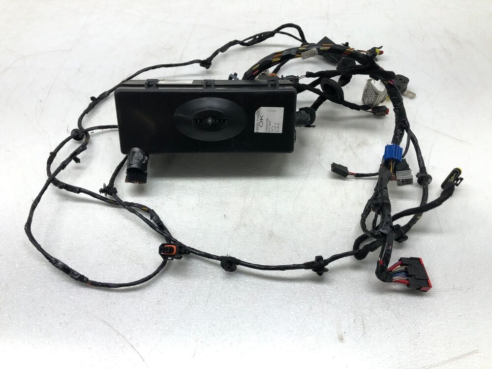 2014-2017 Maserati Ghibli S Rear Fuse Relay Box OEM