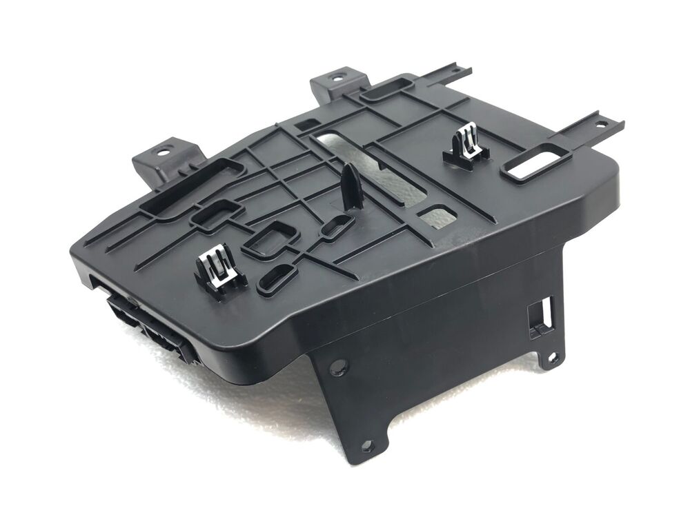 GMC Yukon XL Keyless Entry Control Module with Bracket