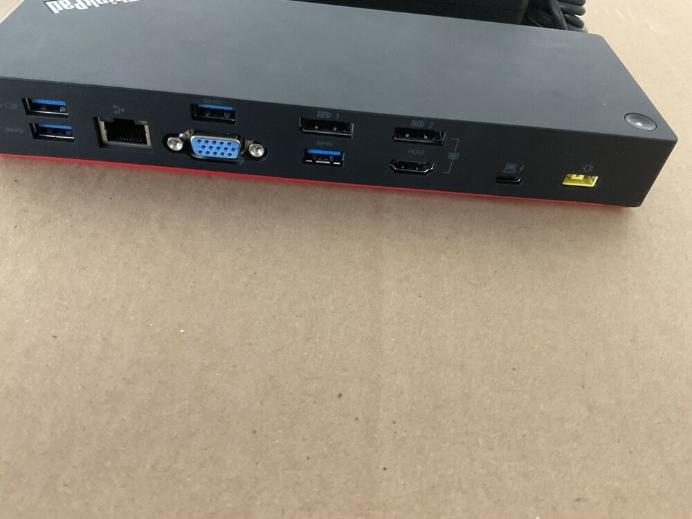 Lenovo ThinkPad Thunderbolt 3 Dock Station Type 40AC DBB9003L1 with AC Adapter