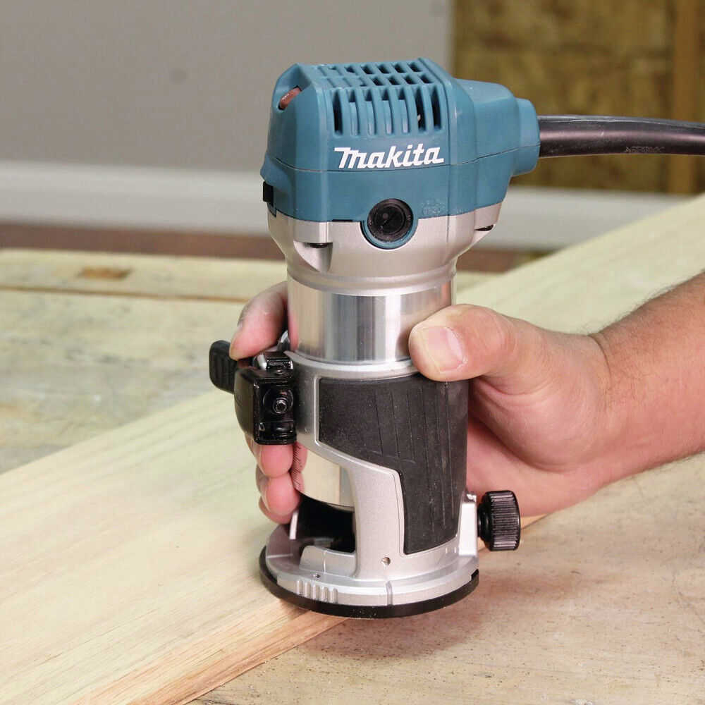 Makita RT0701C-R 6.5 Amp 1-1/4 HP Corded Compact Router - Certified Refurbished