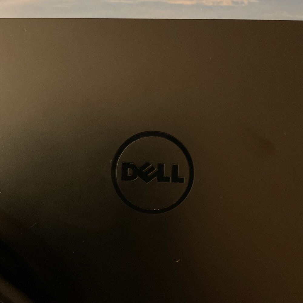 Genuine Dell WD15 K17A USB-C Docking Station with Dell 130W AC Adapter