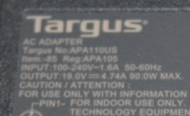 Targus APA110US Universal 90W Laptop Power Adapter