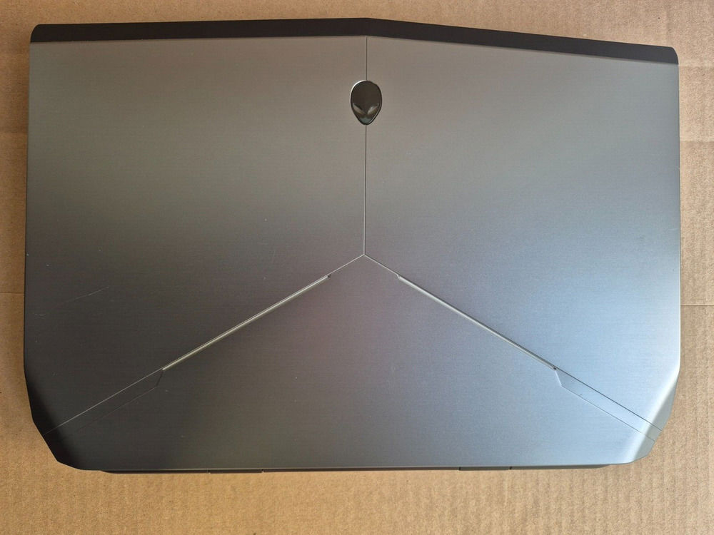 ALIENWARE 15 R1 Gaming Laptop with i7-4710HQ, 16GB RAM, 256GB SSD, NVIDIA GTX 980M