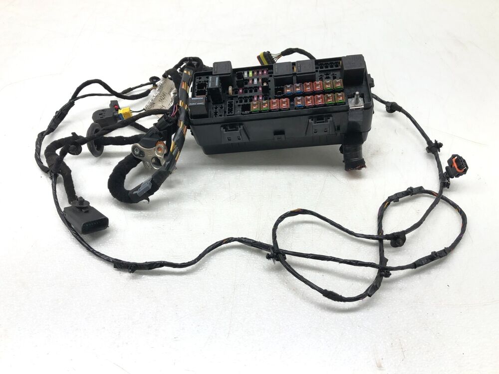 2014-2017 Maserati Ghibli S Rear Fuse Relay Box OEM