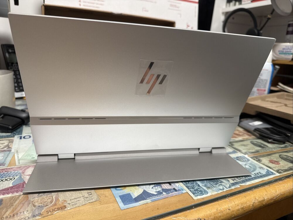 HP E14 G4 14" FHD IPS LED Portable Monitor - Silver