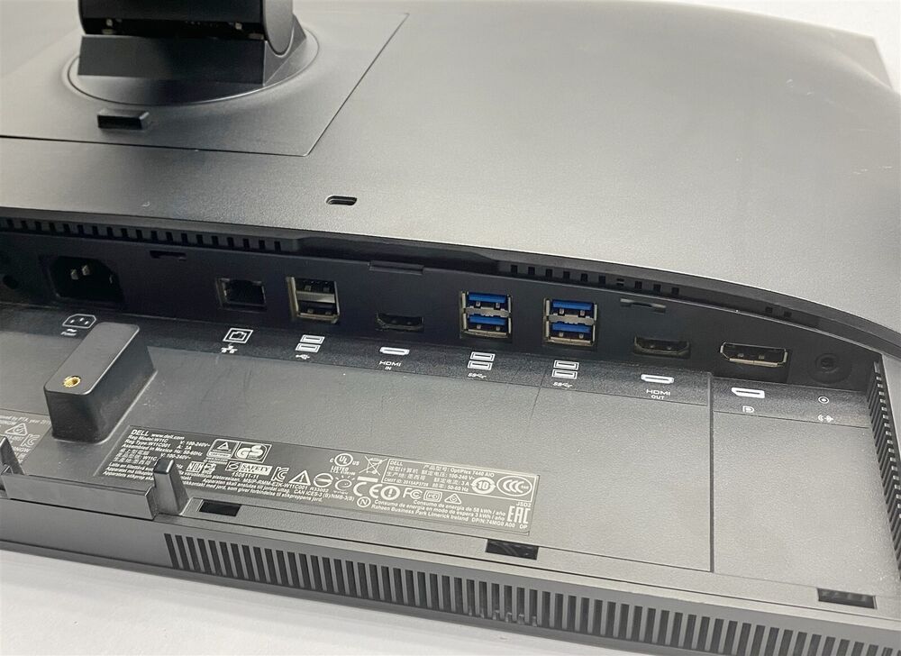 Dell OptiPlex 7440 23.8 FHD All-in-One PC with Intel Core i7-6700, 16GB RAM, 256GB SSD, Windows 10 Pro