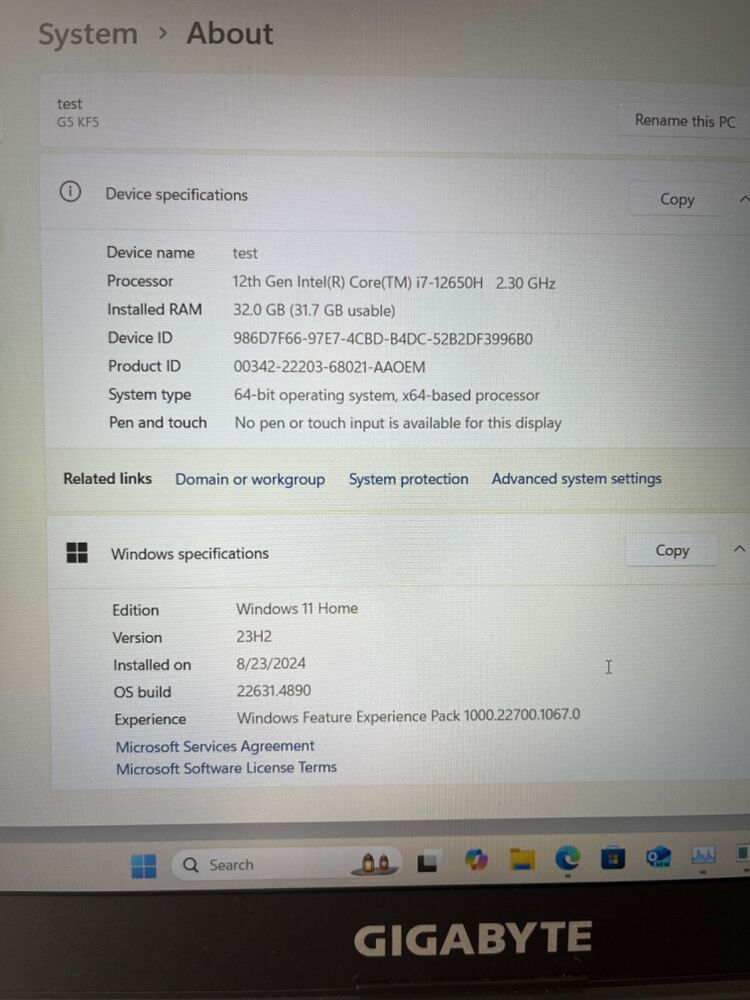 Gigabyte G5 KF5 144Hz Gaming Laptop with 2.5TB Storage, 32GB RAM and Llano Laptop Cooler