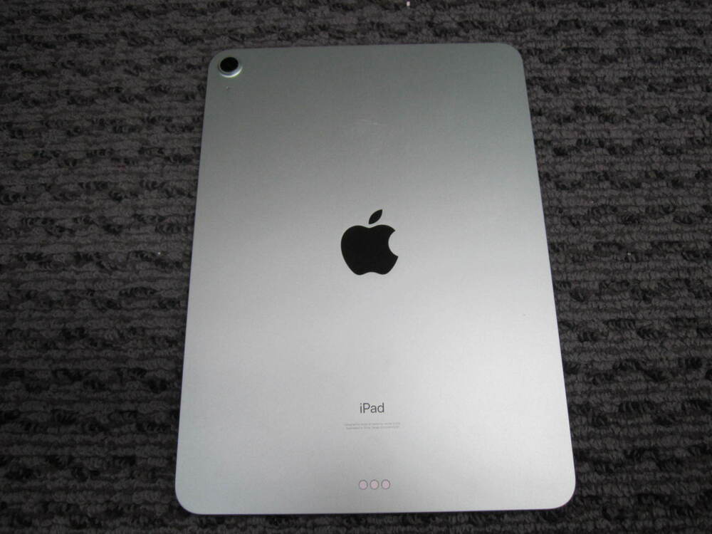 Apple iPad Air 4th Gen. 64GB or 256GB Wi-Fi, 10.9-inch Display - Grade C