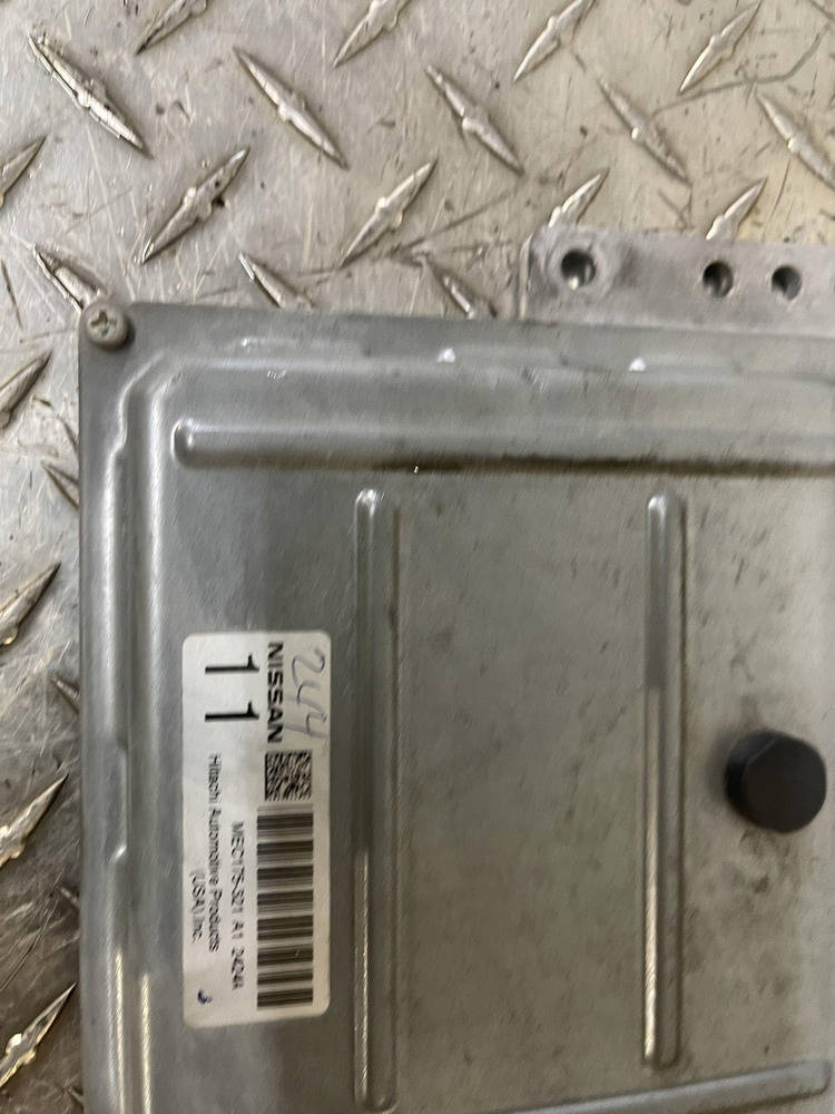 2012 Nissan Titan Engine Computer Assembly - OEM V8 5.6 MEC175-321