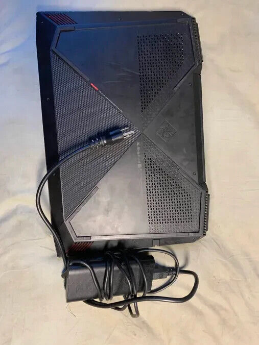 HP OMEN 15-CE019DX 15.6 Gaming Laptop with 128GB SSD and i7 7th Gen Processor
